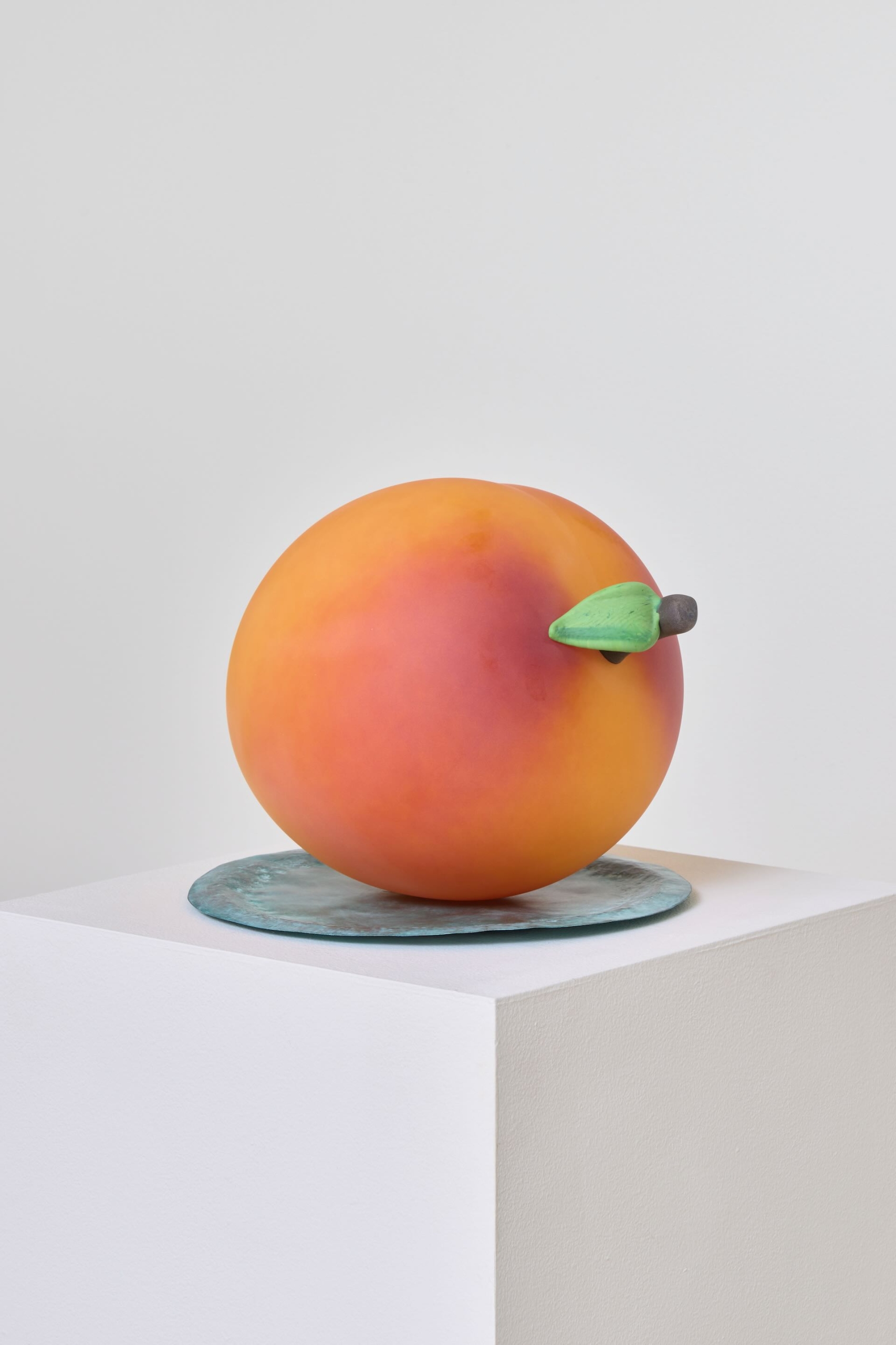 黃麗音《Momotarō ii》。圖／貝浩登提供。攝影 Osamu Sakamoto。Courtesy of the artist and Perrotin. Photo by Osamu Sakamoto.&nbsp;