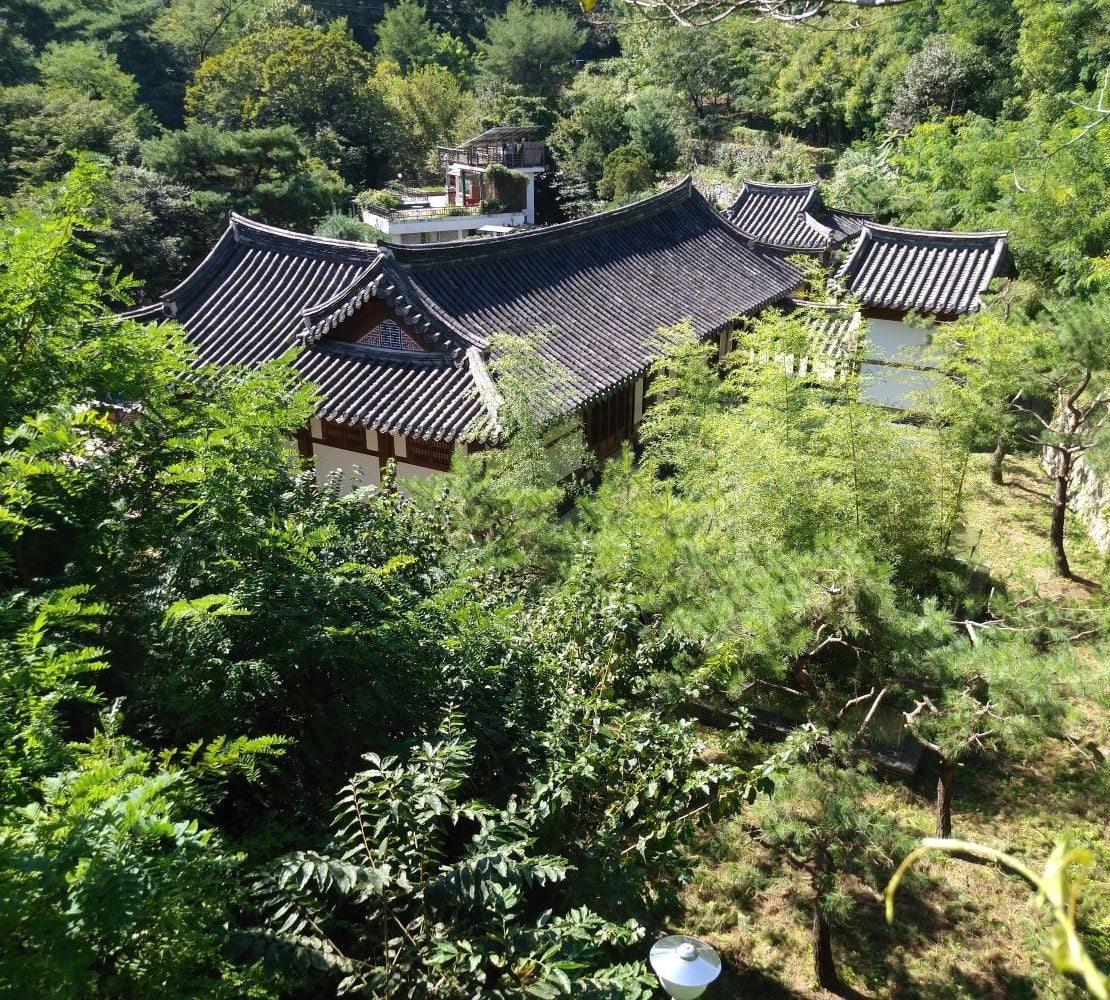 【專欄|旅行的終點是圖書館】爬著上坡去找圖書館-首爾「山坡系」圖書館巡禮:峨嗟山森林圖書館 &清雲文學圖書館