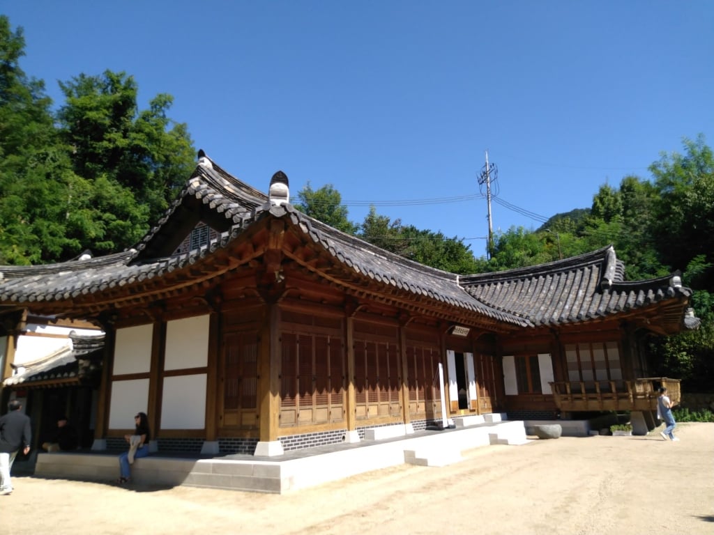 清雲文學圖書館外觀