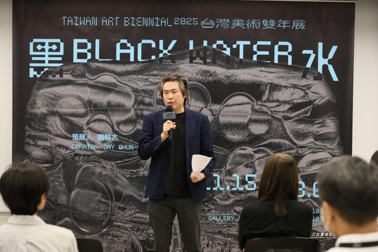 【專題】向策展人提問：再思亞洲的雙年展——2025臺灣美術雙年展策展人賴駿杰