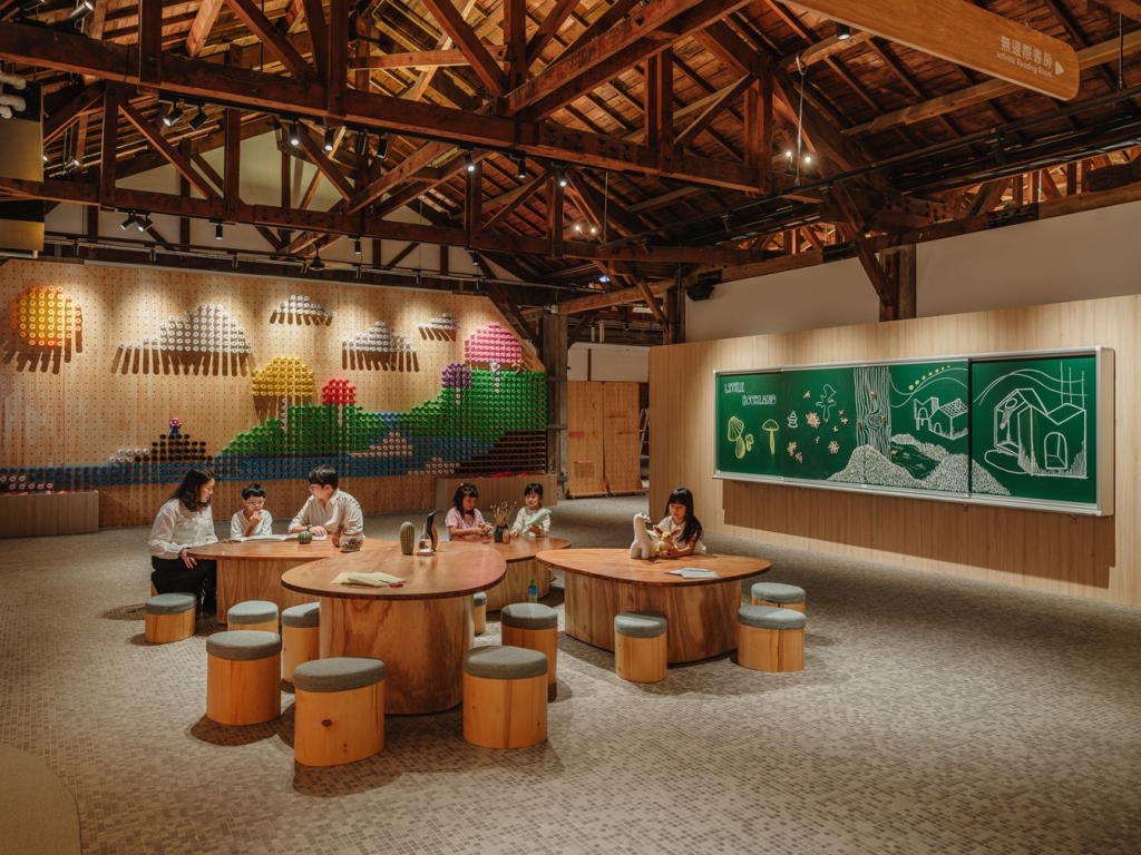 花蓮文創園區「繪本故事屋」開館 樹洞與小屋般的閱讀角落 正式啟動國家級繪本示範基地
