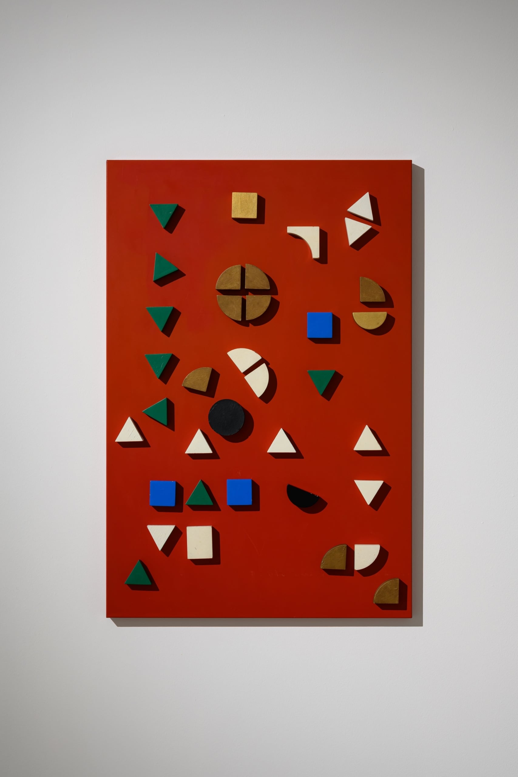 李元佳《Cosmic Point Multiple》, Set of 36 painted plastic, mounted on magnets, painted steel panel, 90.9 × 61.1 × 2.5cm (pan…
