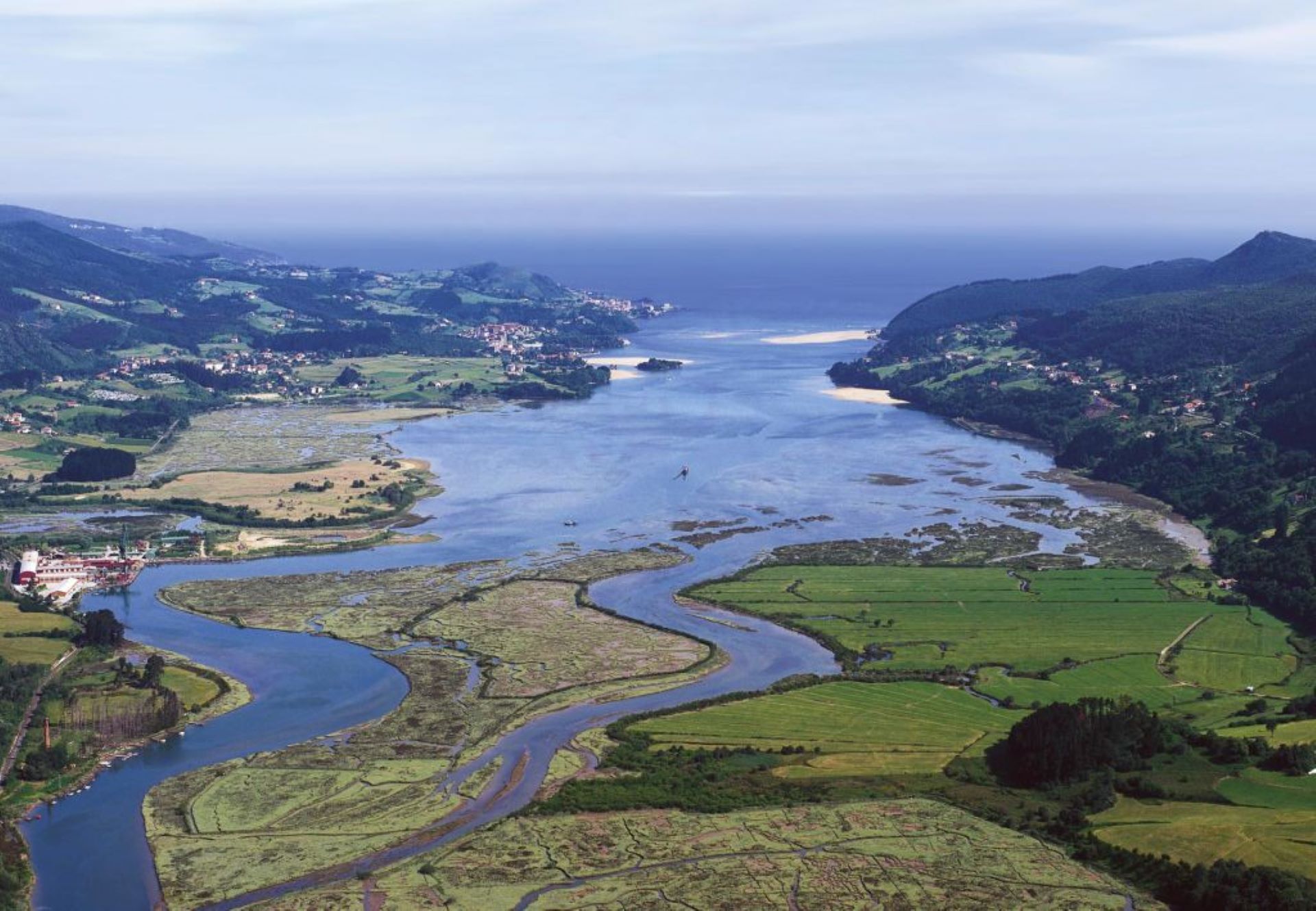 西班牙巴斯克地區烏爾代拜（Urdaibai）生物圈保護區。（畢爾包古根漢美術館官網）