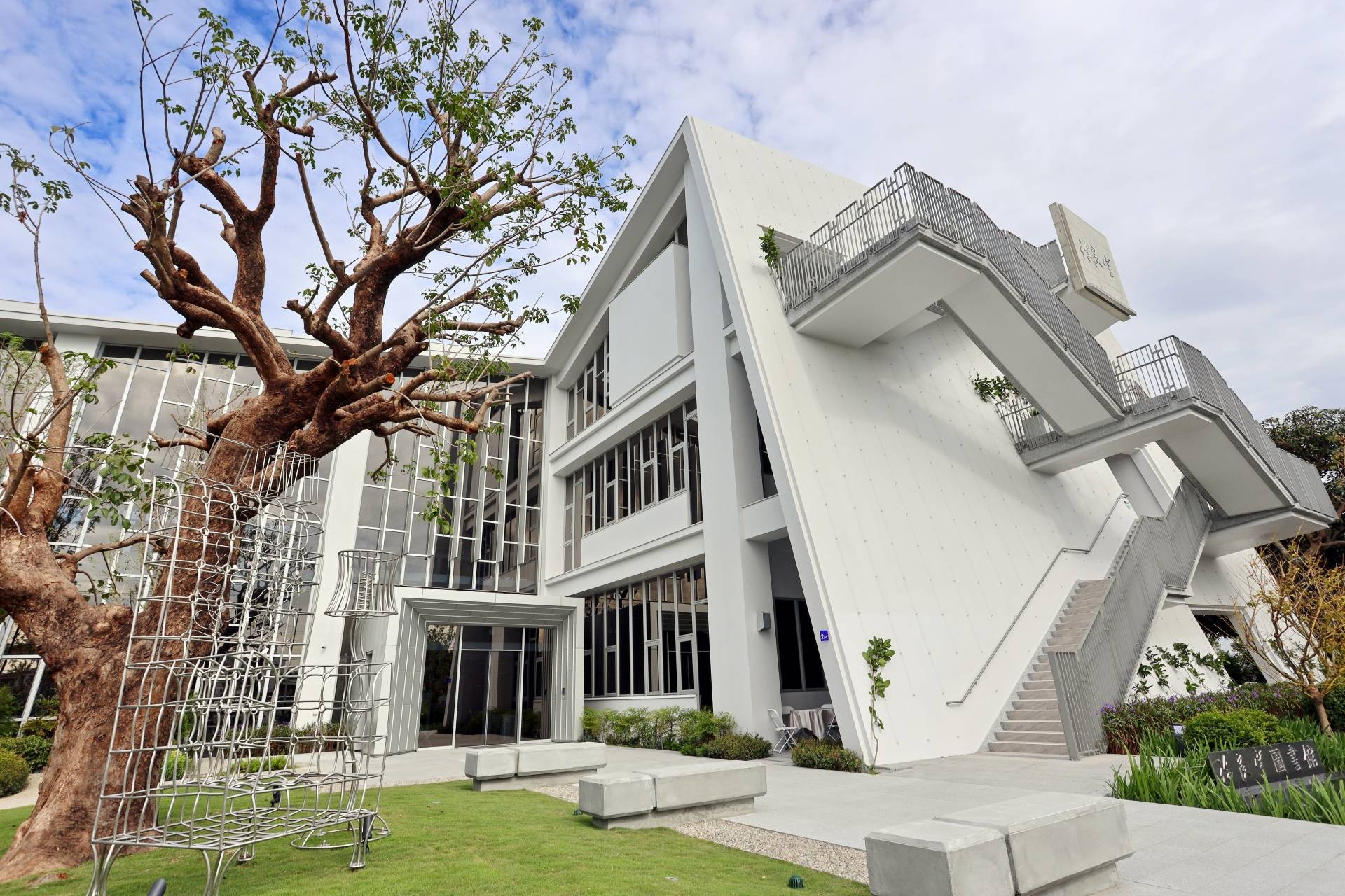 東勢許良宇圖書館。（臺中市立圖書館提供）
