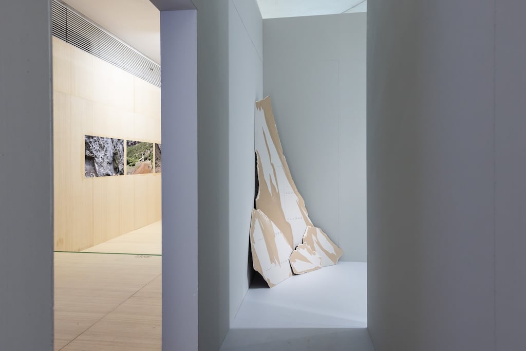 廣東時代美術館展覽「自我地貌」現場一景。（廣東時代美術館提供）