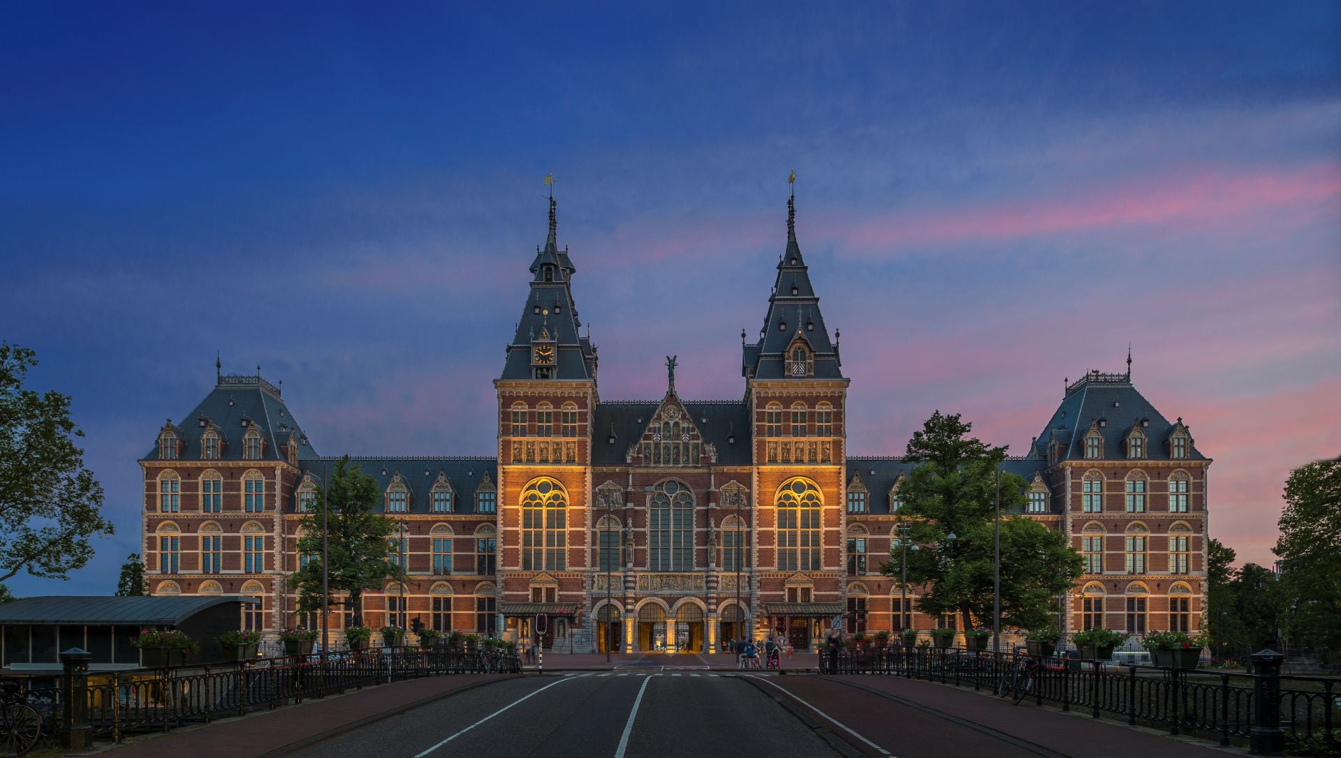 位於阿姆斯特丹的荷蘭國家博物館近日宣布將成立分館。© 2014 Rijksmuseum. Photo: John Lewis Marshall