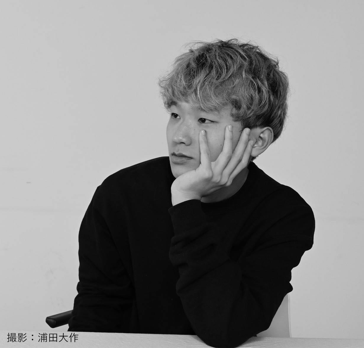圖為本岸田國士獎得主加藤拓，北藝中心提供