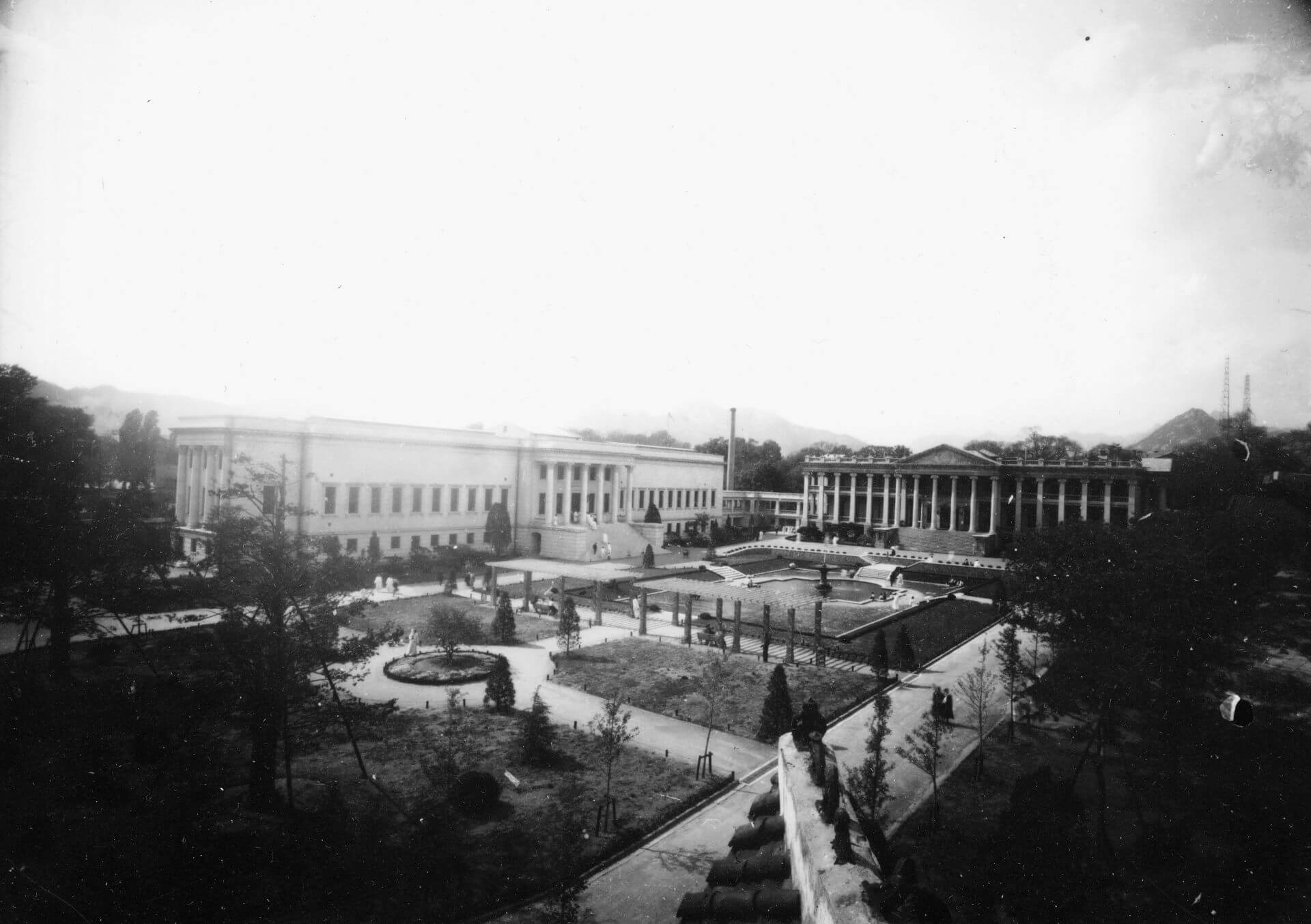 圖1 李王家美術館全景，1938，乾版照片，韓國國立中央博物館藏。引自韓國國立中央博物館典藏資料庫