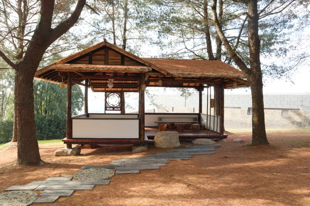 館方首度「解鎖」館內十大美拍點,包含充滿古風意境的「松茶寮」,邀請民眾透過鏡頭捕捉博物館的靜謐之美。