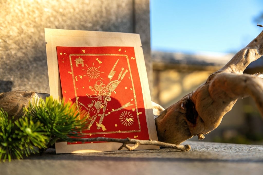 今年首度推出「滾筒印章茶包 DIY」,結合馬年意象與魚池鄉在地茶香,讓民眾把新春祝福「袋」回家。