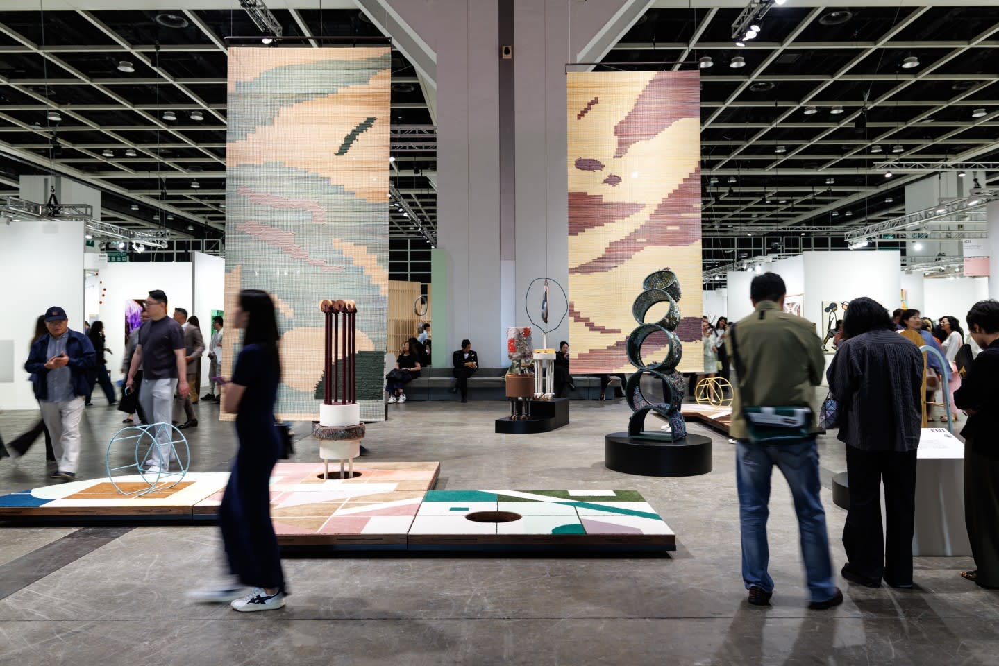 2026巴塞爾香港展會現場一景。（圖／巴塞爾藝術展）