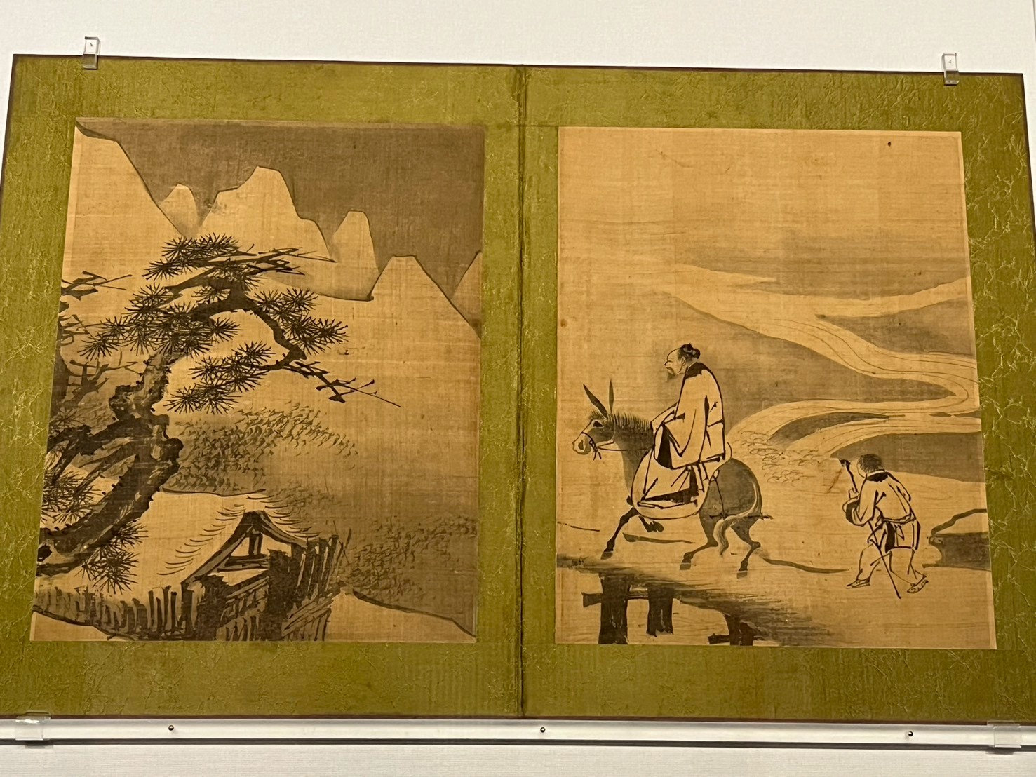 李慶胤《山水人物畫帖》局部，高麗大學博物館藏，展期2/15至5/10。攝影／藍玉琦。