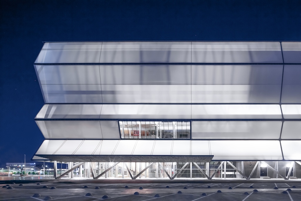 比奧比奧大區劇院（Teatro Regional del Biobío）（©The Pritzker Architecture Prize，攝影／Cristóbal Palma）