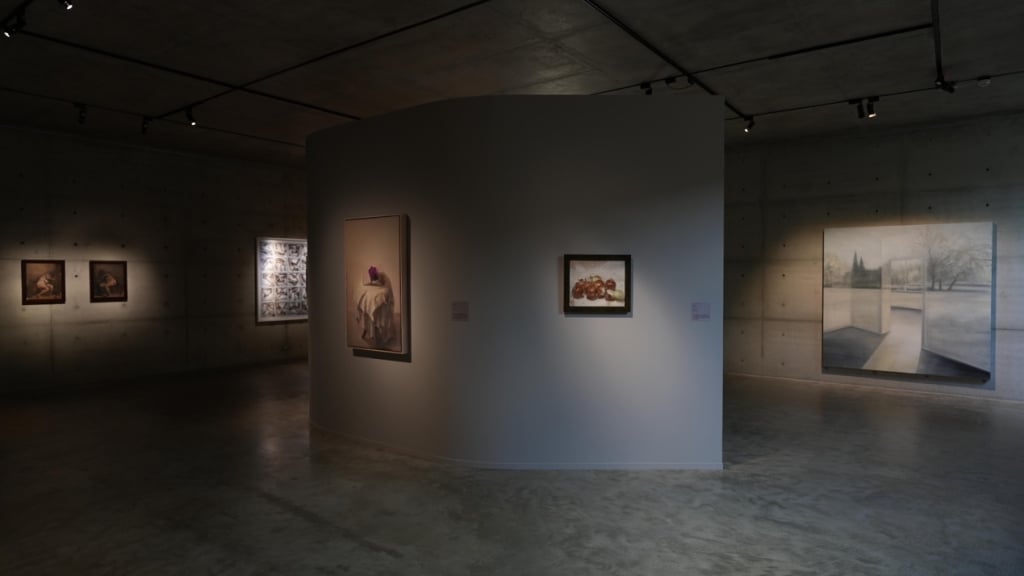 「我們走了十年」典藏展現場。（毓繡美術館提供）