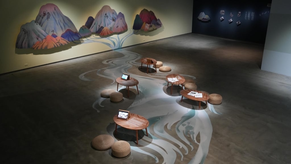 「我們走了十年」典藏展現場。（毓繡美術館提供）