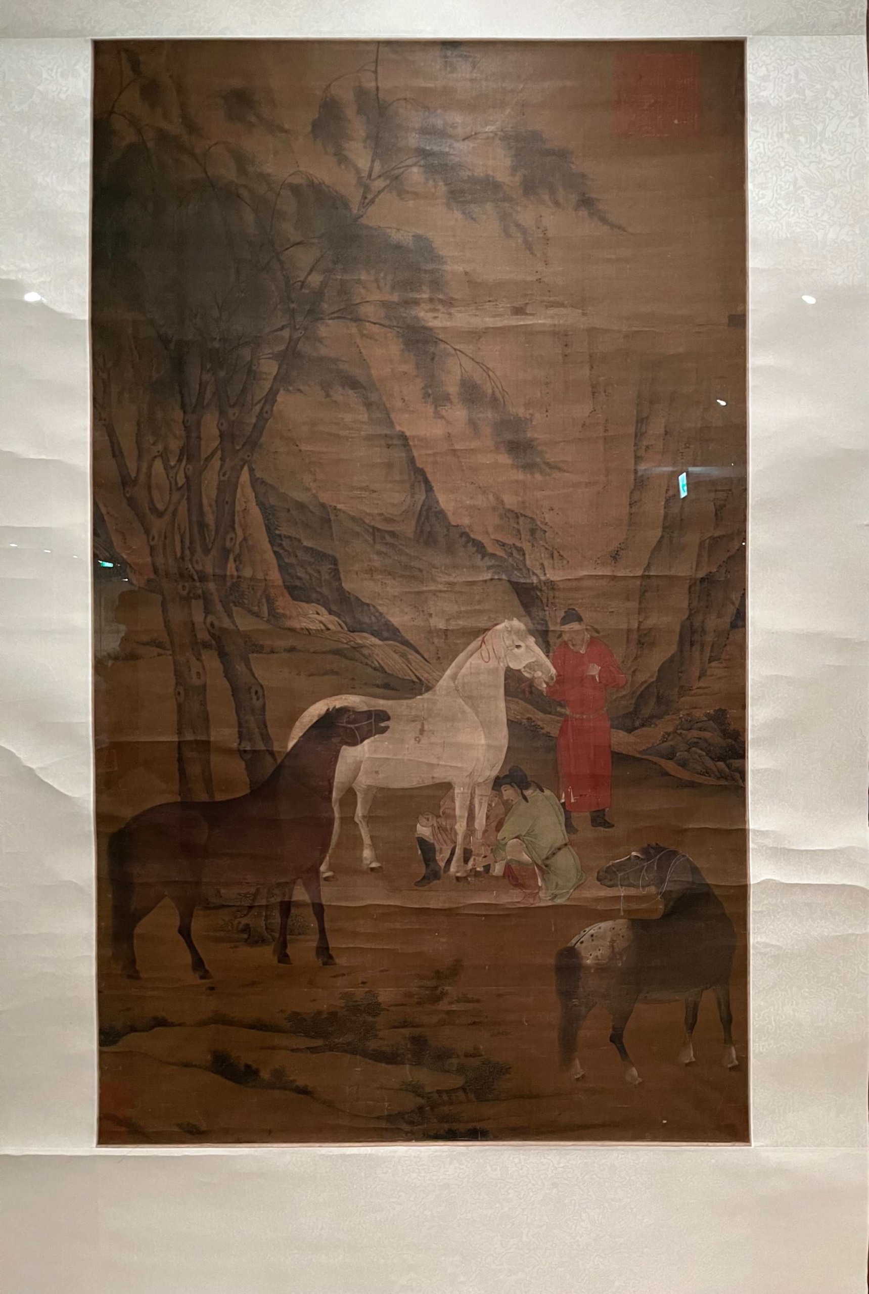 〈三騎圖〉，絹本設色，103.5×61.5公分，國立歷史博物館藏。（攝影／李思潔）