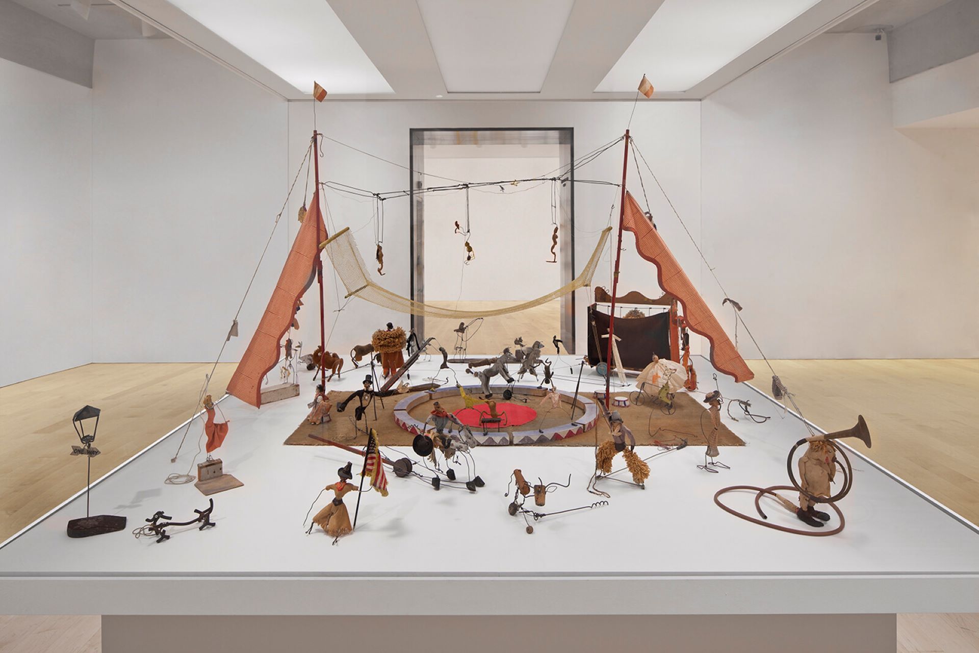 《考爾德的馬戲團》，1926。（Calder Foundation）