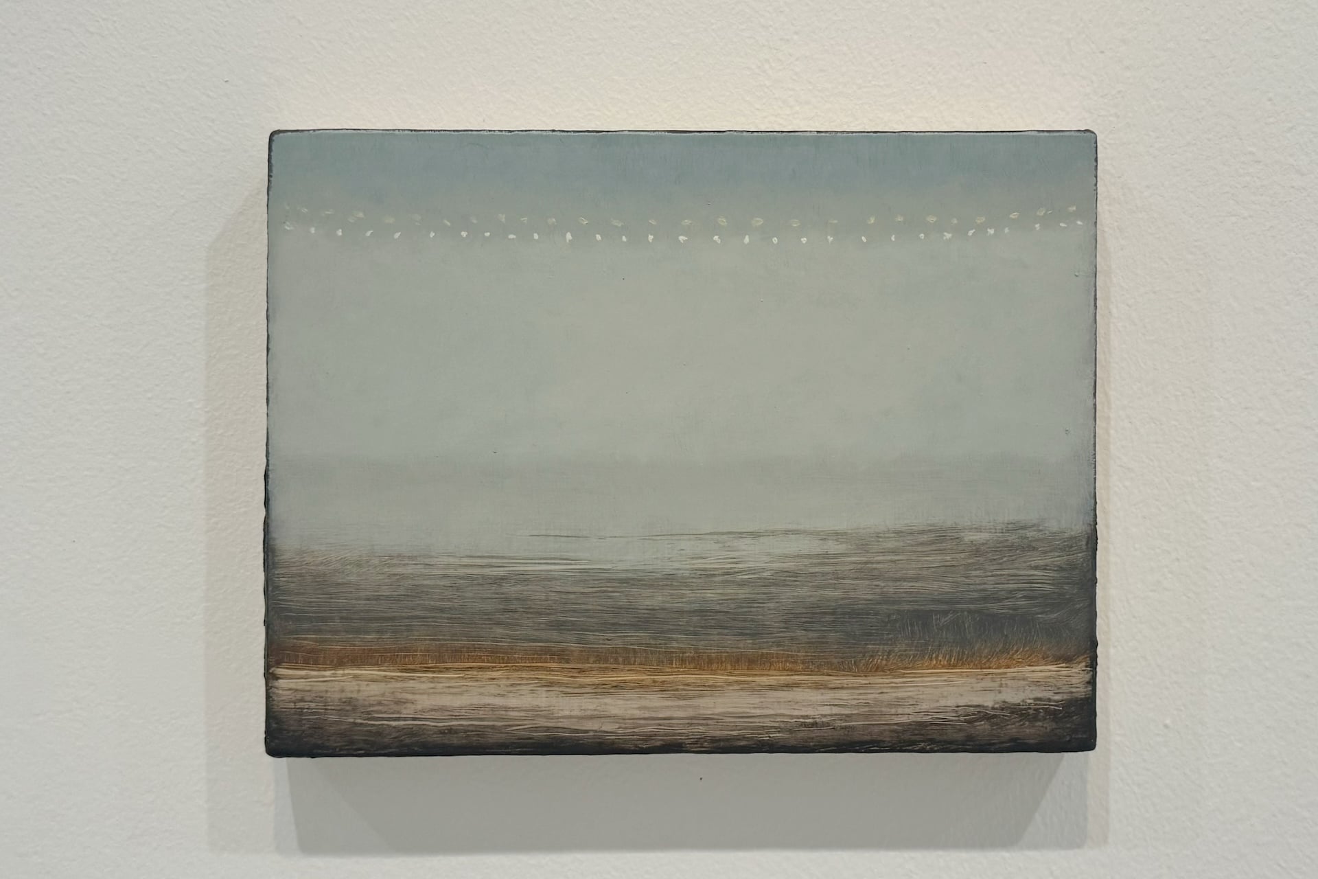 本圖為Lucas Arruda於文心藝所舉辦的「Lucas Arruda 個展」，作品為《Untitled (from the Deserto-Modelo series)》（2023）。圖為展覽現場。（本刊資料室）