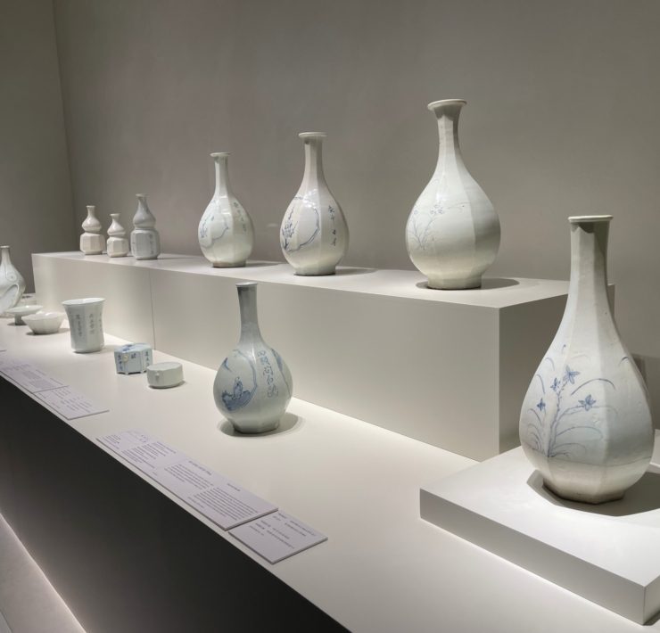 方折之間見風骨－韓國國立中央博物館「稜角白瓷的故事」特展