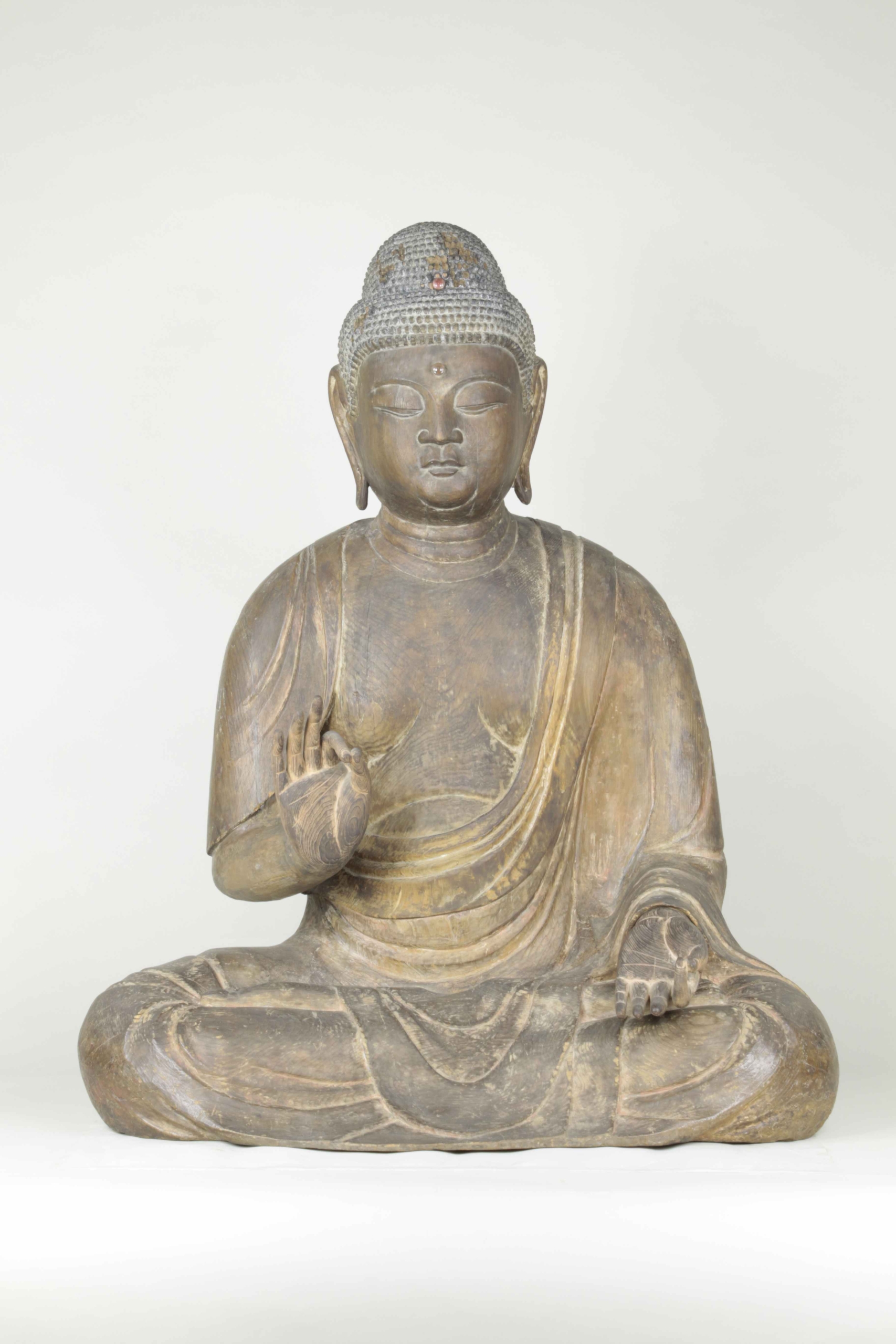 圖12 【修復後】重要文化財 平安時代 大治五年（1130）〈阿彌陀如來坐像〉，高102.1公分，京都泉屋博古館藏。圖／京都泉屋博古館。全期展出。