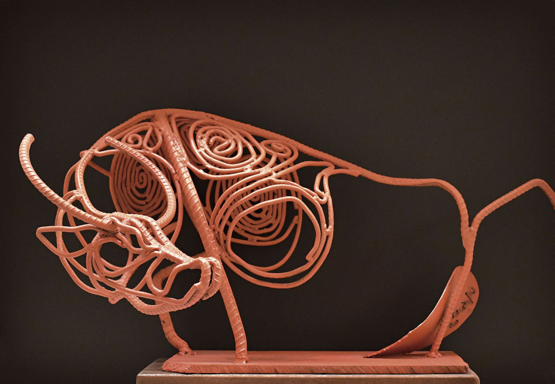 許禮憲，《春牛》，鐵雕，37×33×65 cm，2005。（形狀藝術提供）