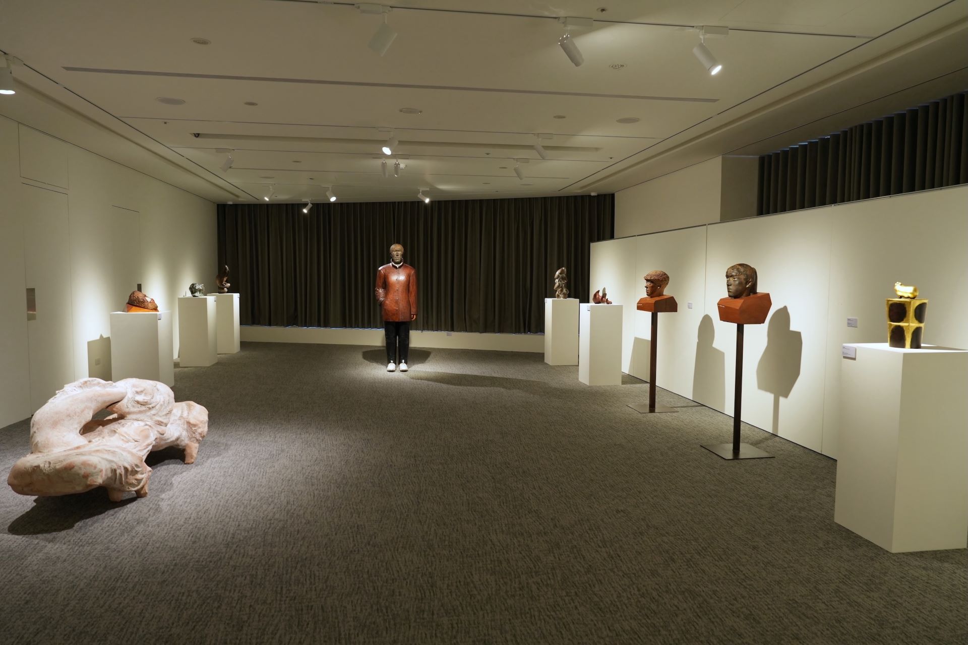麗寶文化藝術基金會彩雲藝術空間_波多野泉雕塑個展《觀察的彼端》。（麗寶文化藝術基金會提供）