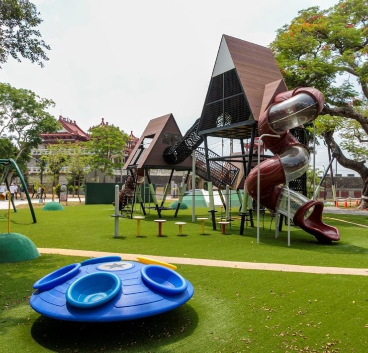 【特色公園】嘉義縣義竹國小附設遊戲場開放，樹屋、松鼠陪學童探索冒險
