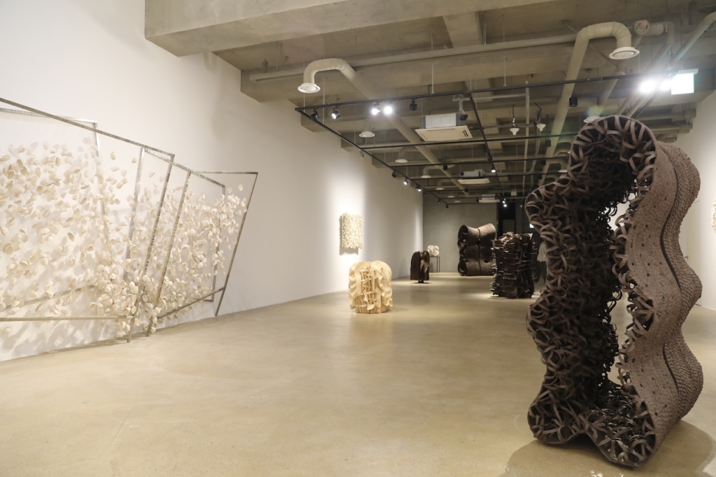 「薛西佛斯的疑惑——徐永旭國際巡迴展」於韓國Art Space 3展出。（藝術家提供）