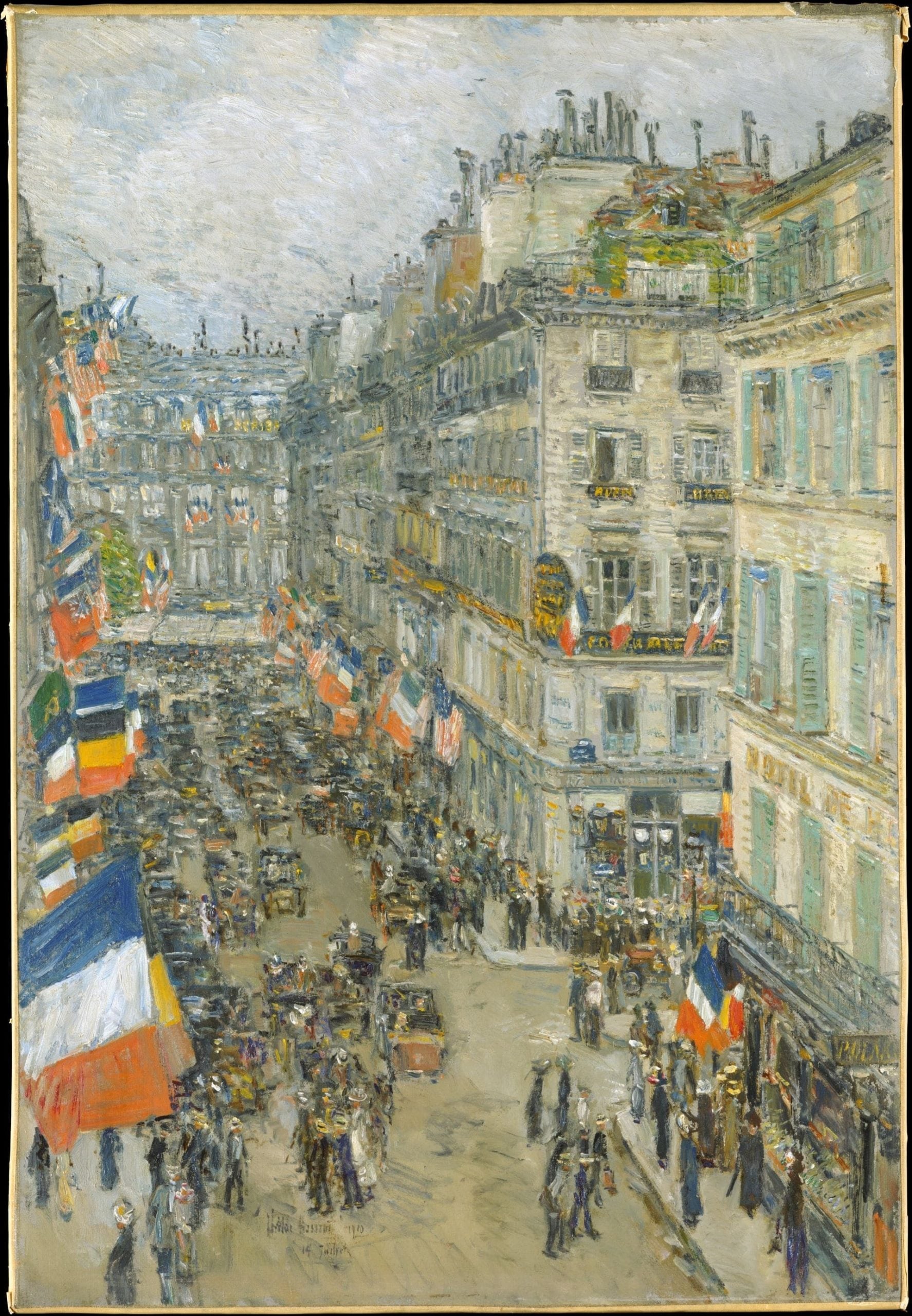 查爾德・哈桑《1910年7月14日，唐努街》（July Fourteenth, Rue Daunou, 1910），約1910，油彩畫布，74×50.5公分，大都會藝術博物館（Metropolitan Museum of Art）藏。引自W…