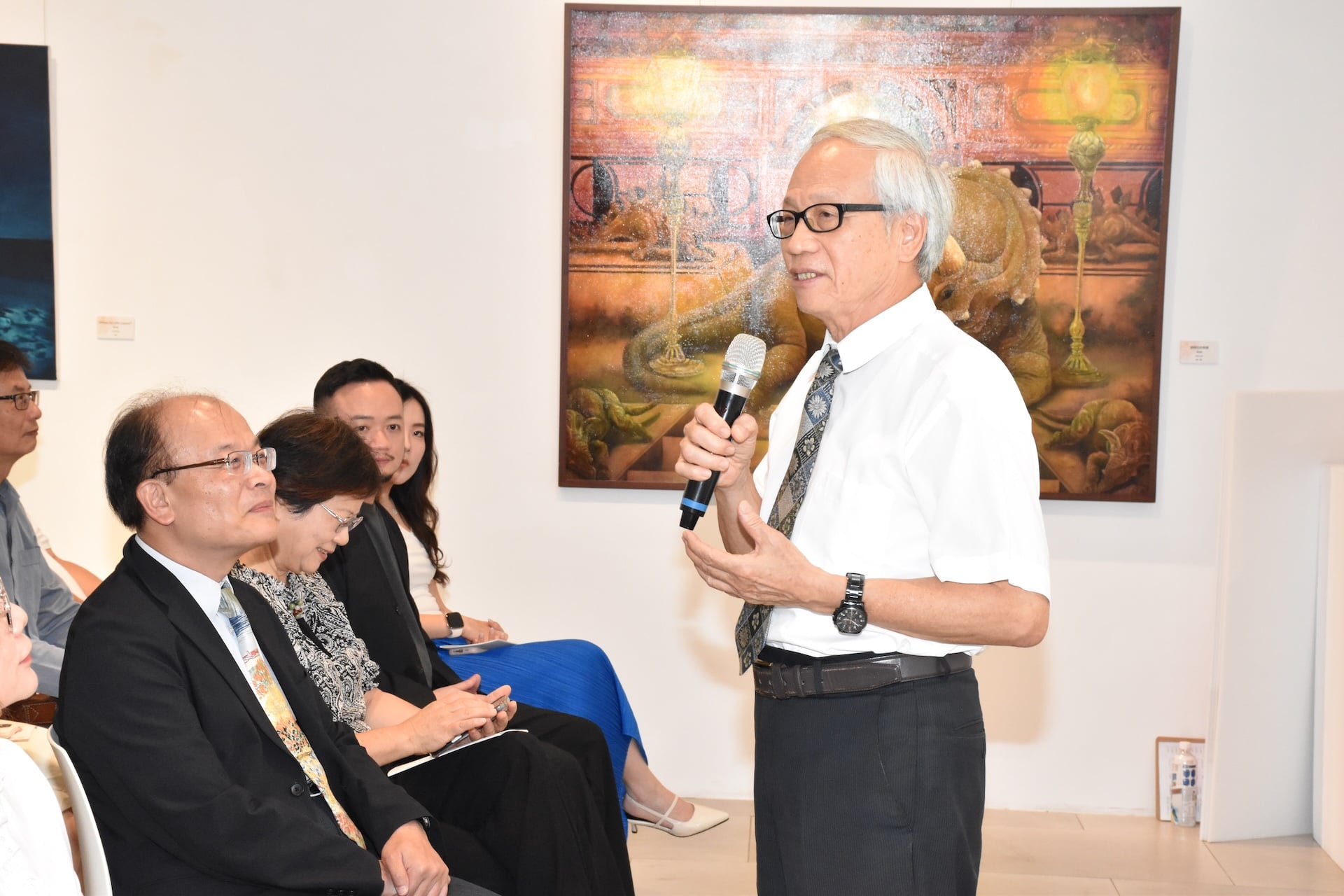 評審召集人康台生指出，評選主要考量作品的完成度、作品本身的意義，以及創作者如何連結個人理想、日常生活、社會與未來。（明維教育基金會提供）