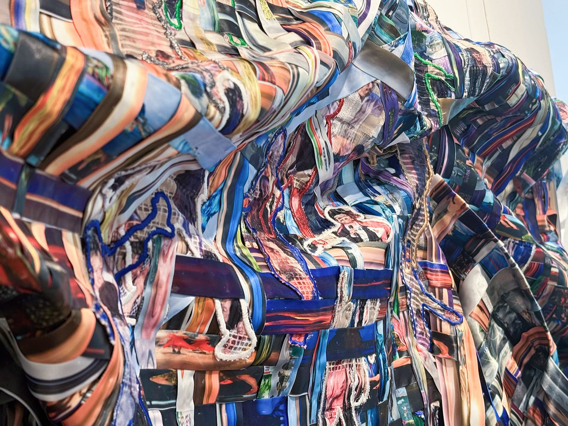 余承倧獲得第二屆「明維藝新獎」金獎作品《Body as Algorithm》於北科藝文中心展出局部。（本刊資料室）