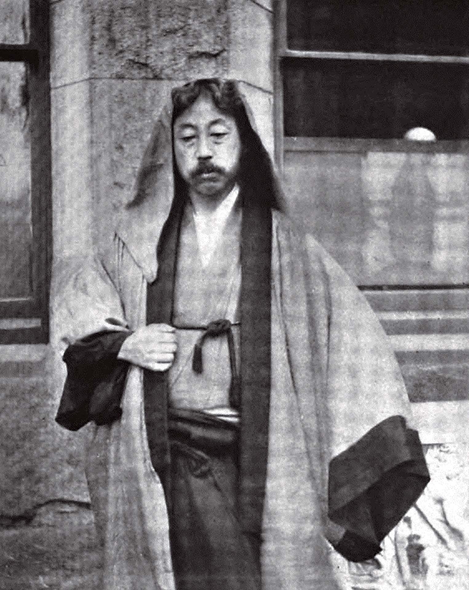 日本明治時期在西化浪潮中致力保存與復興傳統美術的重要人物岡倉天心。（Public Domain）