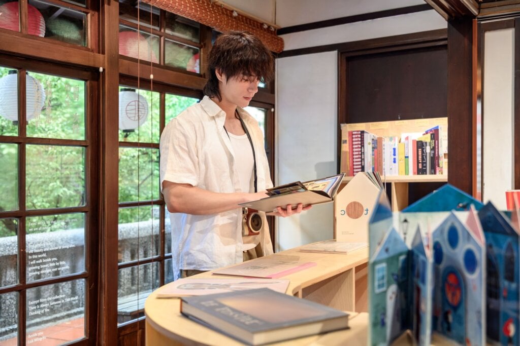 百年老屋修復新生！北投梅庭《閱讀風景線》特展盛大登場 串聯捷運線獨立書店，打造臺北閱讀文化新平台
