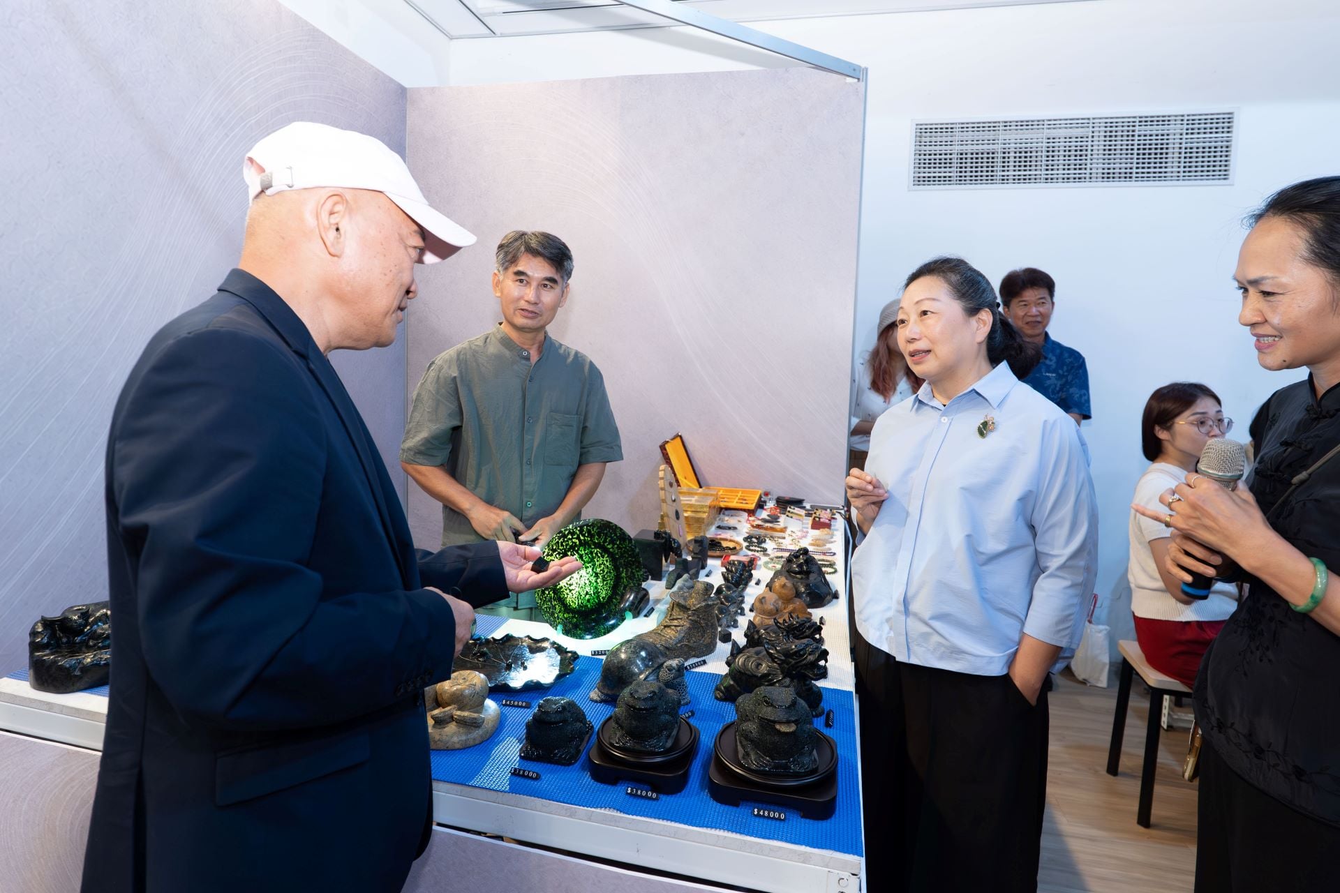 除了《穿越三十》回顧展,2026年藝術季後續還將推出青年石雕創作營、石雕創作營、主題特展及「藝術洄家」等活動。(花蓮縣文化局提供)