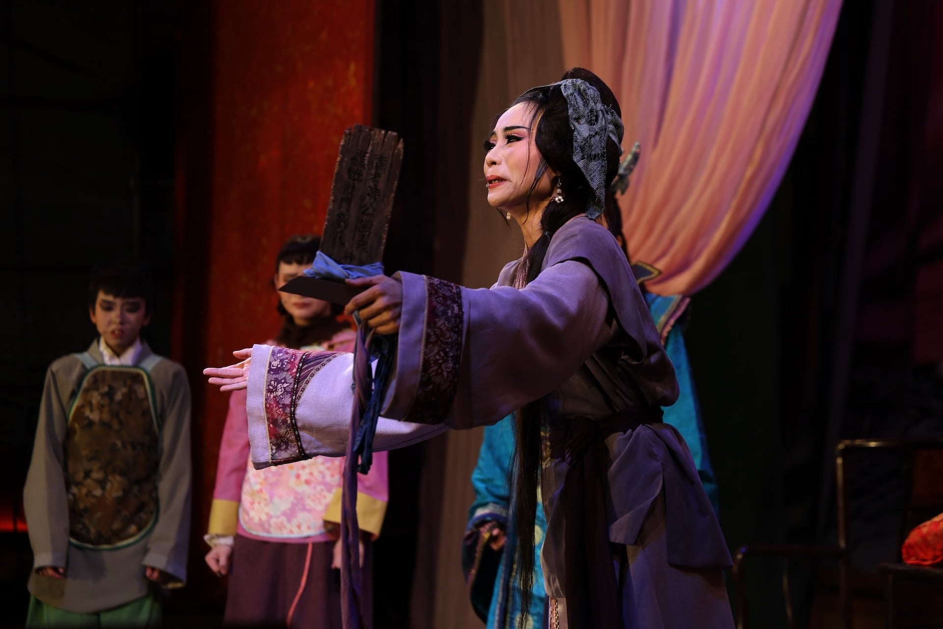 2026臺南文藝負心運動之鍘美藝術節,其中由孫凱琳歌劇團與春美歌劇團演出一景。(攝影/李梵榳,鍘美藝術節提供)