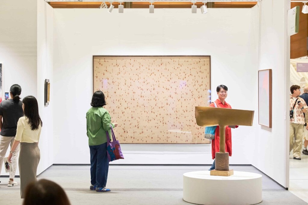 現代畫廊於2026年Frieze Seoul展位。（攝影：WeCap Studio，圖片來源：Frieze）
