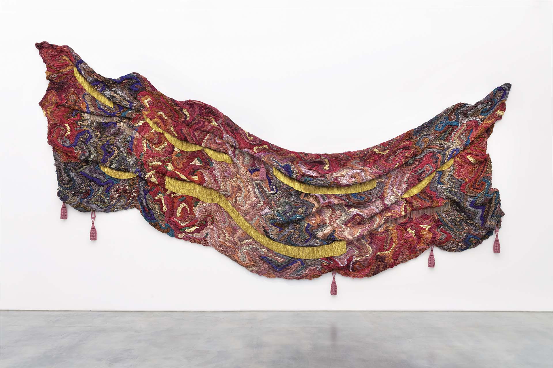 蘇奇特拉.馬泰|As We Know It, As We Dream It 繡線、珠飾、拾得項鍊、貼花 66×46 in 2023