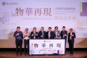 修舊如新，走進故宮幕後的「修護」哲學：國立故宮博物院「物華再現：文物保存修復」