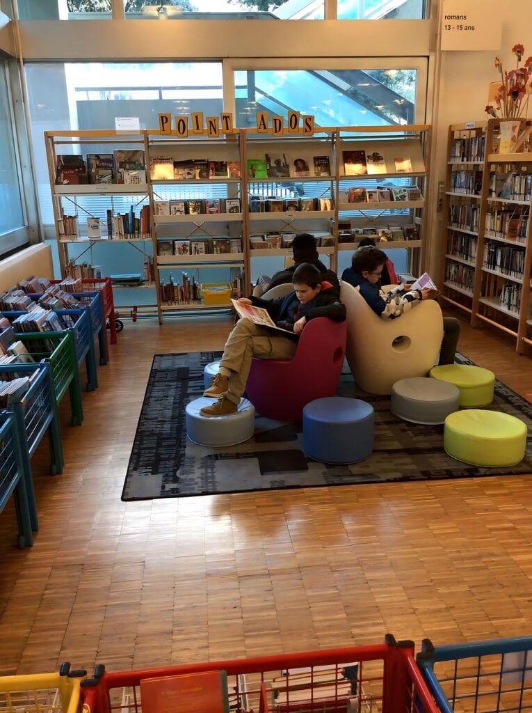昔日是青少年閱讀區