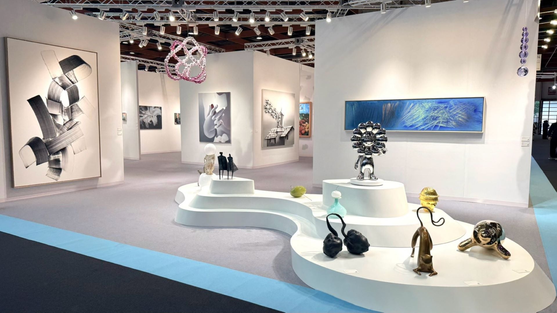 貝浩登於2026 ART TAIPEI 展位現場一景。(本刊資料室)